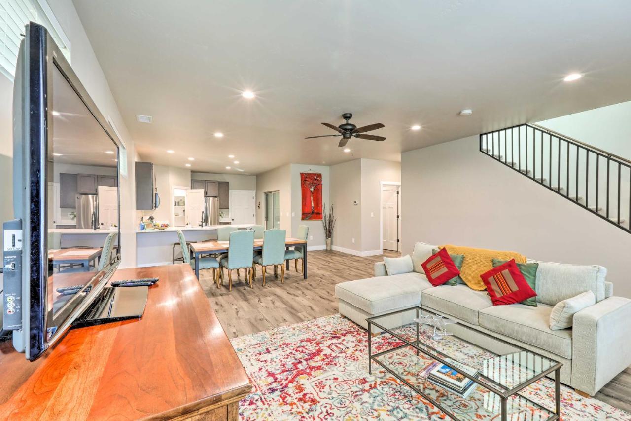 Modern Flagstaff Home, 4 Mi To Downtown! Exterior photo