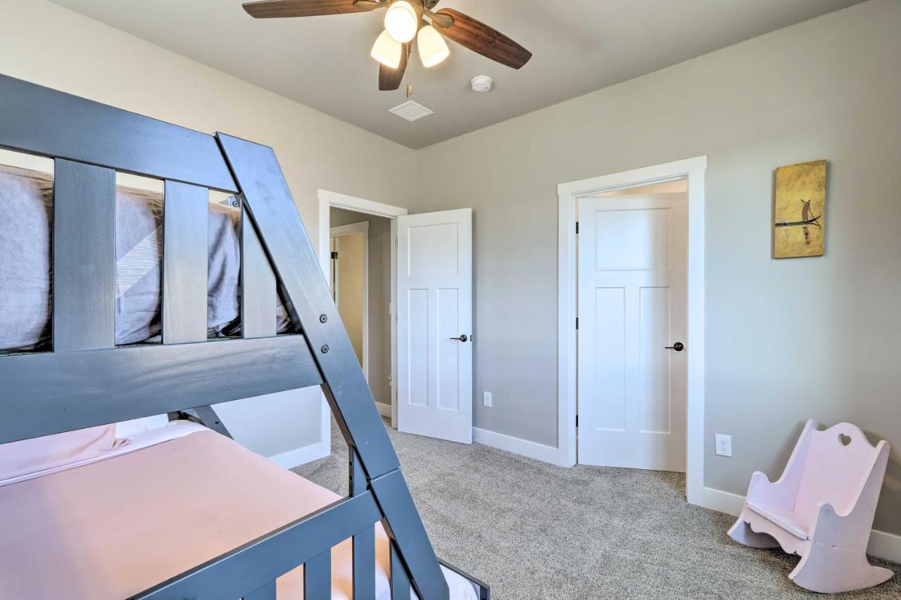 Modern Flagstaff Home, 4 Mi To Downtown! Exterior photo